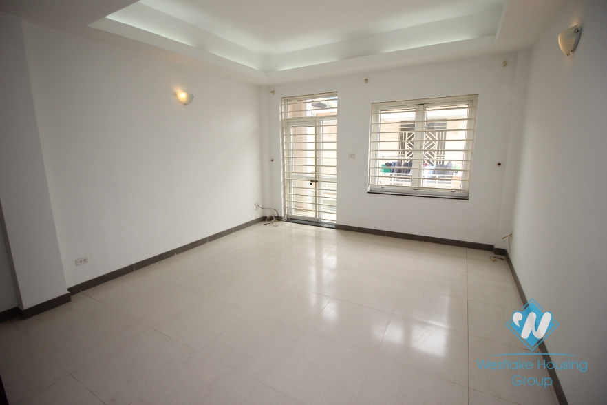 House with 8 floor for rent in Ba Dinh district, Ha Noi City
